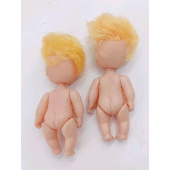 2 Vintage Dolls Approx 3.5" Plastic Blonde Hair Blue Eyes Unmarked Unbranded Toy - Picture 9 of 10